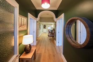 Bruce on the Row-Historic Elegance near Edinburgh