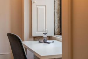 Host Wise - Modern Stuning Flat w Prime Location