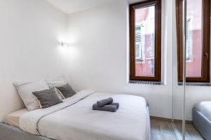 Authentic Nice Old Town, separate bedroom, AC