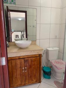 Apto em Condomínio Brisas do Amor