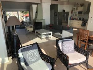 Villa Colline - Panoramic Seaview, Pool & Sauna