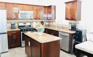 4Br 3Ba 20 mins from Ft Bliss and Oasis Water Park