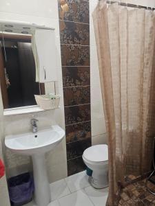 1 комн квартира в самом центре,рядом клиника Доктор Дрога