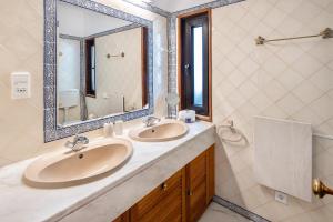 Villa Coral by OCvillas