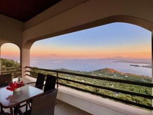 Elysian Hill Villa with private pool by DadoVillas