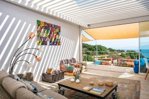 Jean Luc Villa by PaxosRetreats