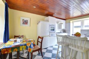 2 Bed in Caernarfon oc-wag359