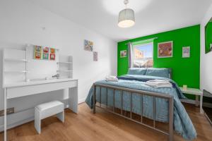 Oxford Road Haven: Modern 1-Bedroom City Escape