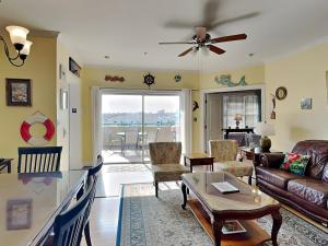 DeSoto Beach Club 307 by Tybee Vacation Rentals