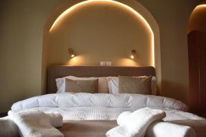 Lux, Seaview, Parking, Panorama - TheAretsouPlace