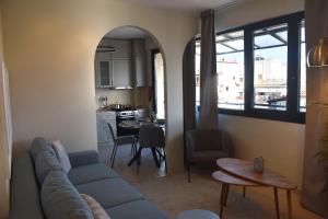 Lux, Seaview, Parking, Panorama - TheAretsouPlace