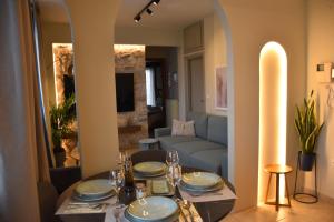 Lux, Seaview, Parking, Panorama - TheAretsouPlace