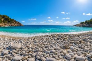 Lalloudes Seaside Suites Sea and Pool View