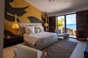 Luxury Ocean Villa for Holidays & NYE Heated Pool Golf Cart