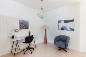 Landing at Seascape Pointe - Homestead