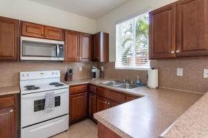 Landing at Seascape Pointe - Homestead