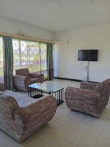 Kibaki Ocean Front Residence 18