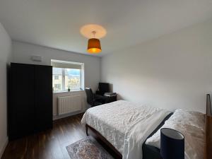 Cozy Double Room in a Quiet Estate Near Airport and Blanchardstown
