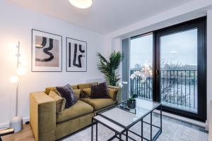 Cosy 1BR Home Near Media City & City Centre