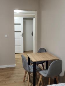 Pokoje Gościnne Karpacka 17 prywatne łazienki parking