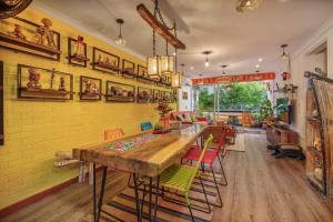 Casa Colombia - Cozy 2BR Near Provenza