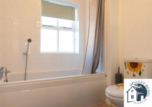 Detached 4 bed - Modern Contractor Pad - Reading