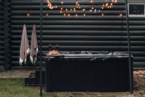 Mountain Cabin Getaway | Hot Tub, Fire Pit & Views