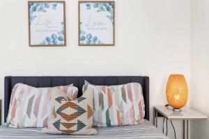 Beachside Beauty Steps To The Beach & Restaurants