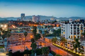 Ocean Lovers Dream Studio In Santa Monica