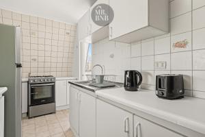 Marcoleta Apartments by Mr BnB