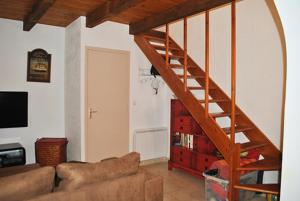 Pavillon au bord de la mer