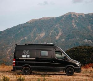 ALvanTURE Luxury Campervan The Mother