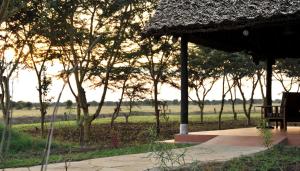 Sweetwaters Serena Camp