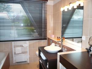 Hotels The Originals Boutique, Hotel Aquilon, Saint-Nazaire (Inter-Hotel) : Suite Junior