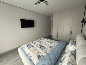 ЖК Панорама Де Люкс Чорновола Озеро