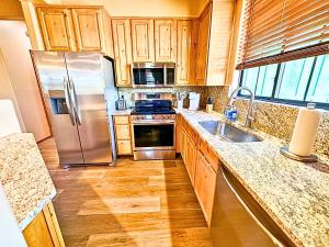 Forest edge, wild mustangs nearby, balcony views By Vacation Your Way