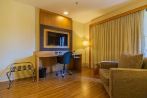 1708 Flat com duas suítes dentro de HotelFaria Lima