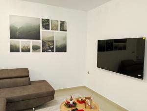 Chloe Maxi Apt 108 sqm