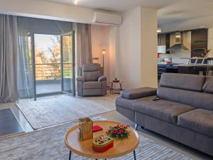 Chloe Maxi Apt 108 sqm