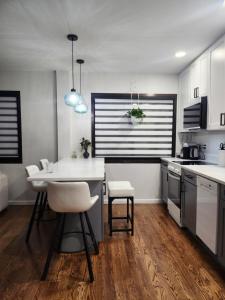 Modern & Tranquil Apartment