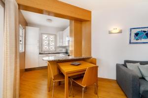 Marina Family Apartment - Pool & Garage