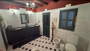 Habitación para 4 en el centro de Asunción con piscina e inmenso jardín