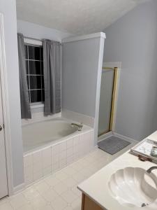 Quiet Cul-de-Sac Escape near Truist Park