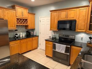 Quiet Cul-de-Sac Escape near Truist Park