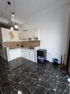 Dajon-6 Family Suite