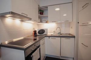 Boutique Apt with free swimming pool and parking