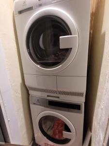 Jalaynes cottage on the Cove