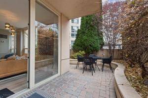 The Bernardin Gold Coast Luxury Apartments Near Magnificent Mile