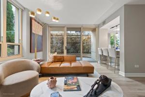 The Bernardin Gold Coast Luxury Apartments Near Magnificent Mile