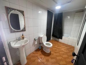 Habitación doble economica con Baño Privado